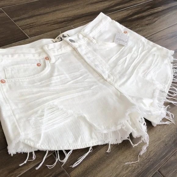 NWT Free People/We The Free Loving Good Vibrations Cutoff Shorts in Spring White - Picture 6 of 11